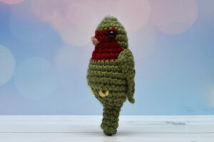 handmade_crochet_keychain_lovebird