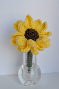 handmade_crochet_flower_sunflower_pen